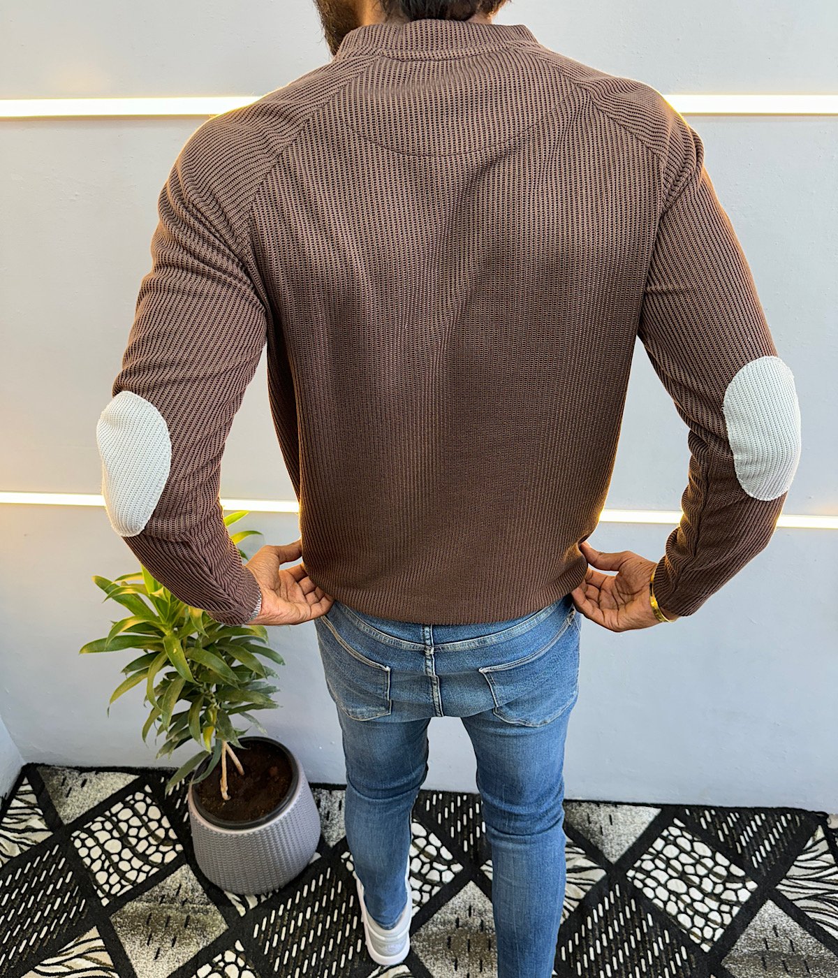 Brown Pullovers WE005